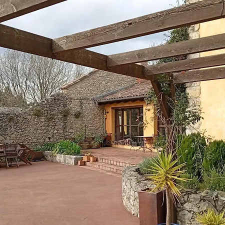 Casa La Escondida En Ovio, Llanes シャレー *